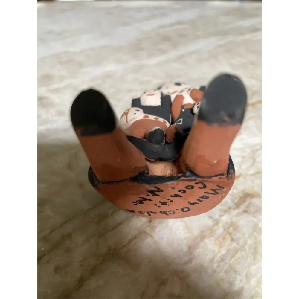 N/A cochiti storyteller